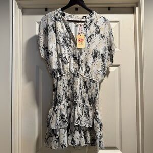 NWT Entro Smocked Mini Dress Size Medium